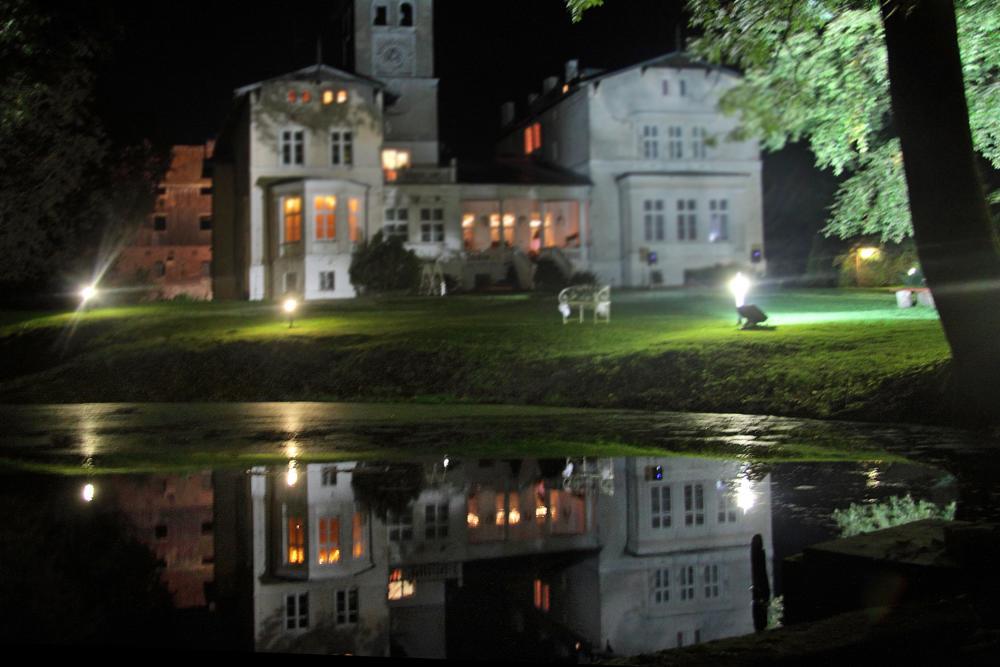 Agroturystyka "Palac W Janowie" Εξωτερικό φωτογραφία